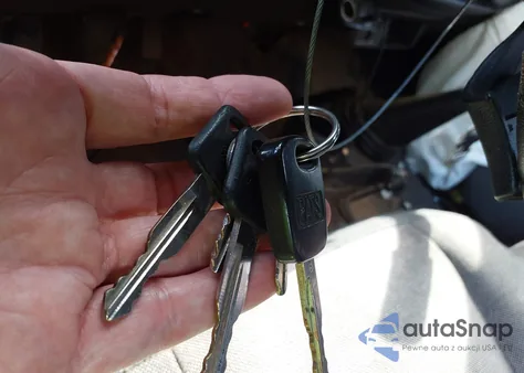 2000 Ford Ranger Xlt from USA, damaged, VIN 1FTYR11X4YTB03894